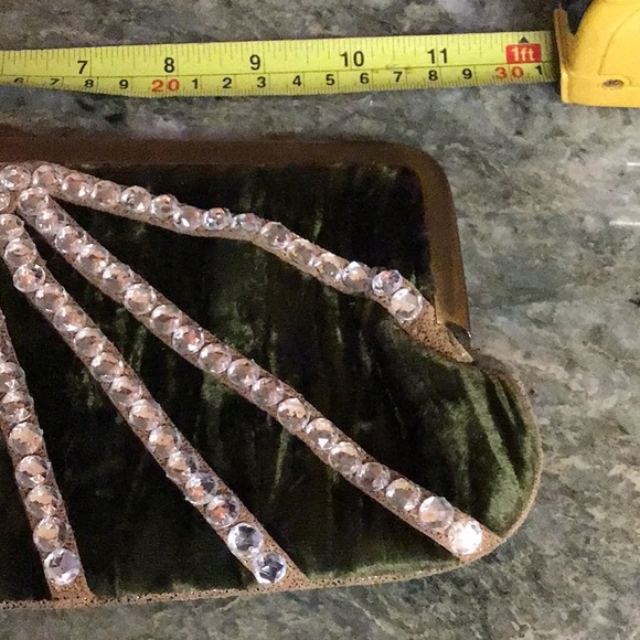 💋Exquisite💚green velvet & rhinestones💎clutch by Betsey Johnson - Picture 3 of 14